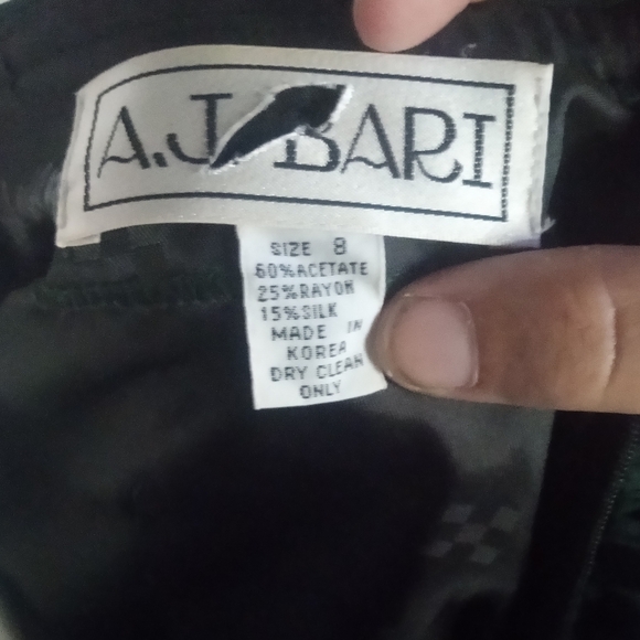 Vintage AJ Bari Deep Hunter Green Velvet Off Shoulder Drape Front Gown Size 8 - Picture 7 of 7